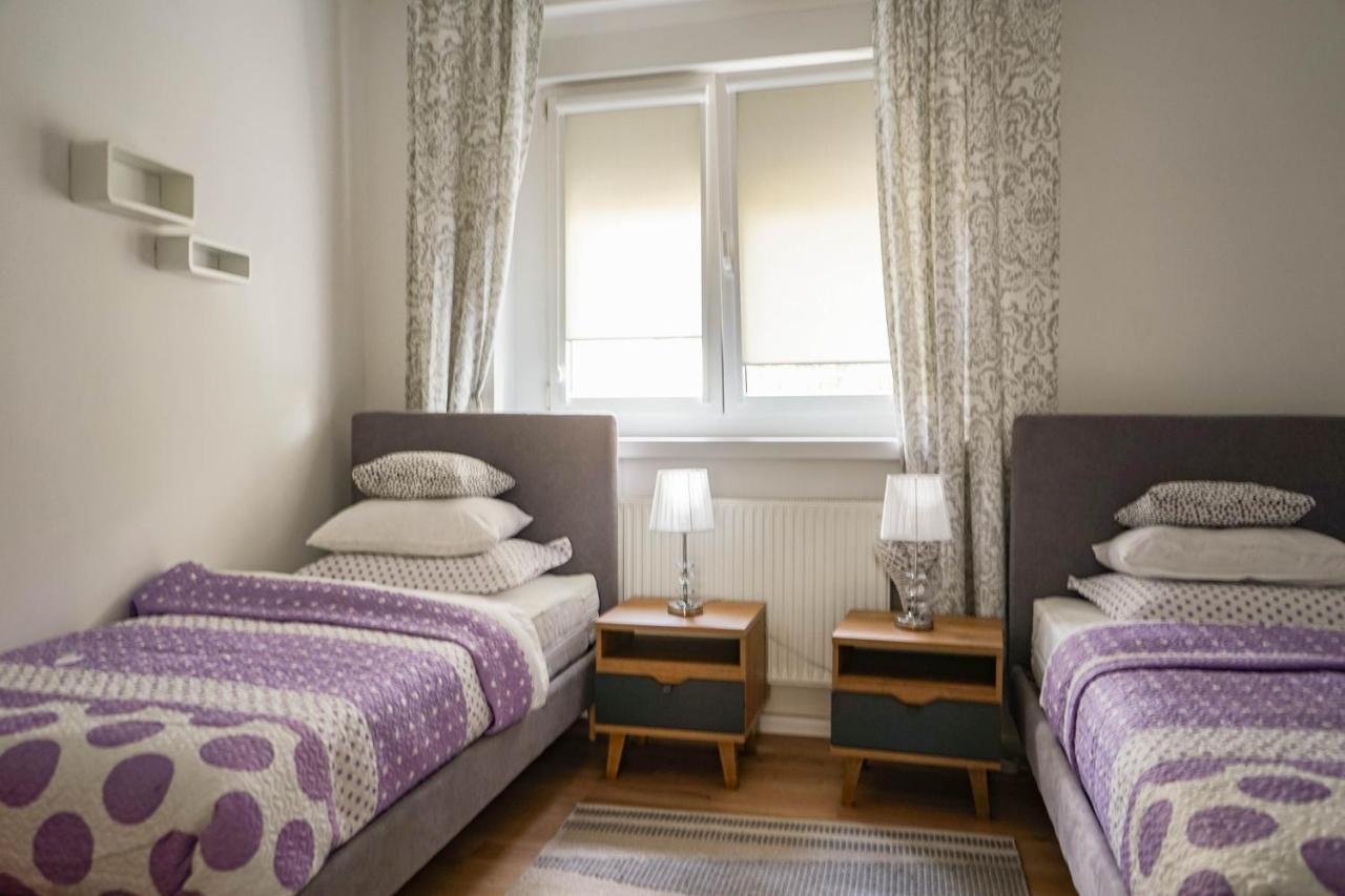 Bella Rosa Apartment Opole Bagian luar foto