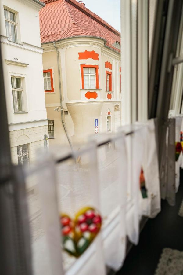 Bella Rosa Apartment Opole Bagian luar foto